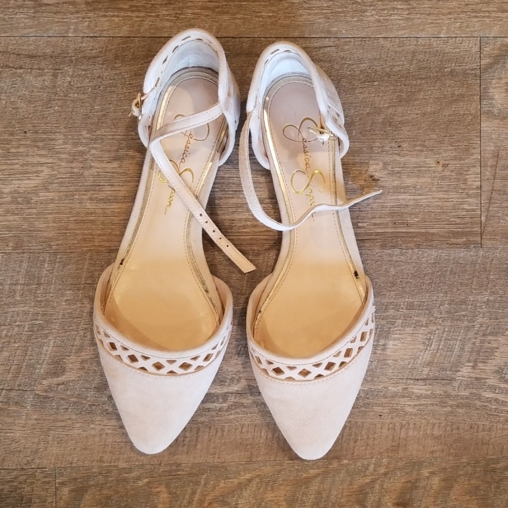 Women's shoes